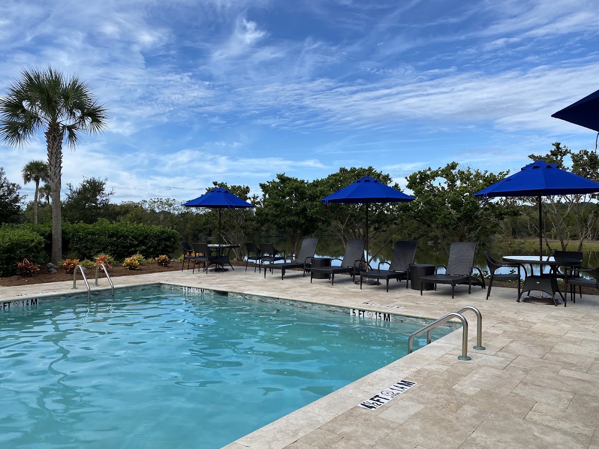 Andell Inn pool