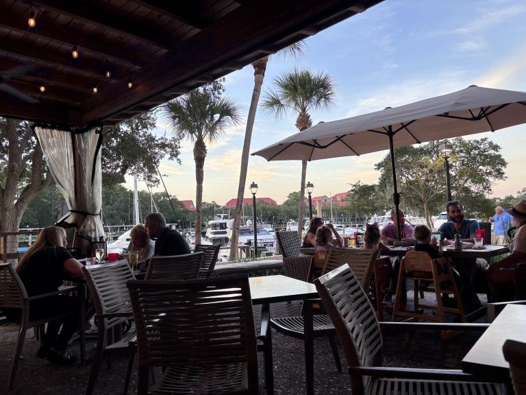 Top Dawg Tavern & Pizzeria – Hilton Head