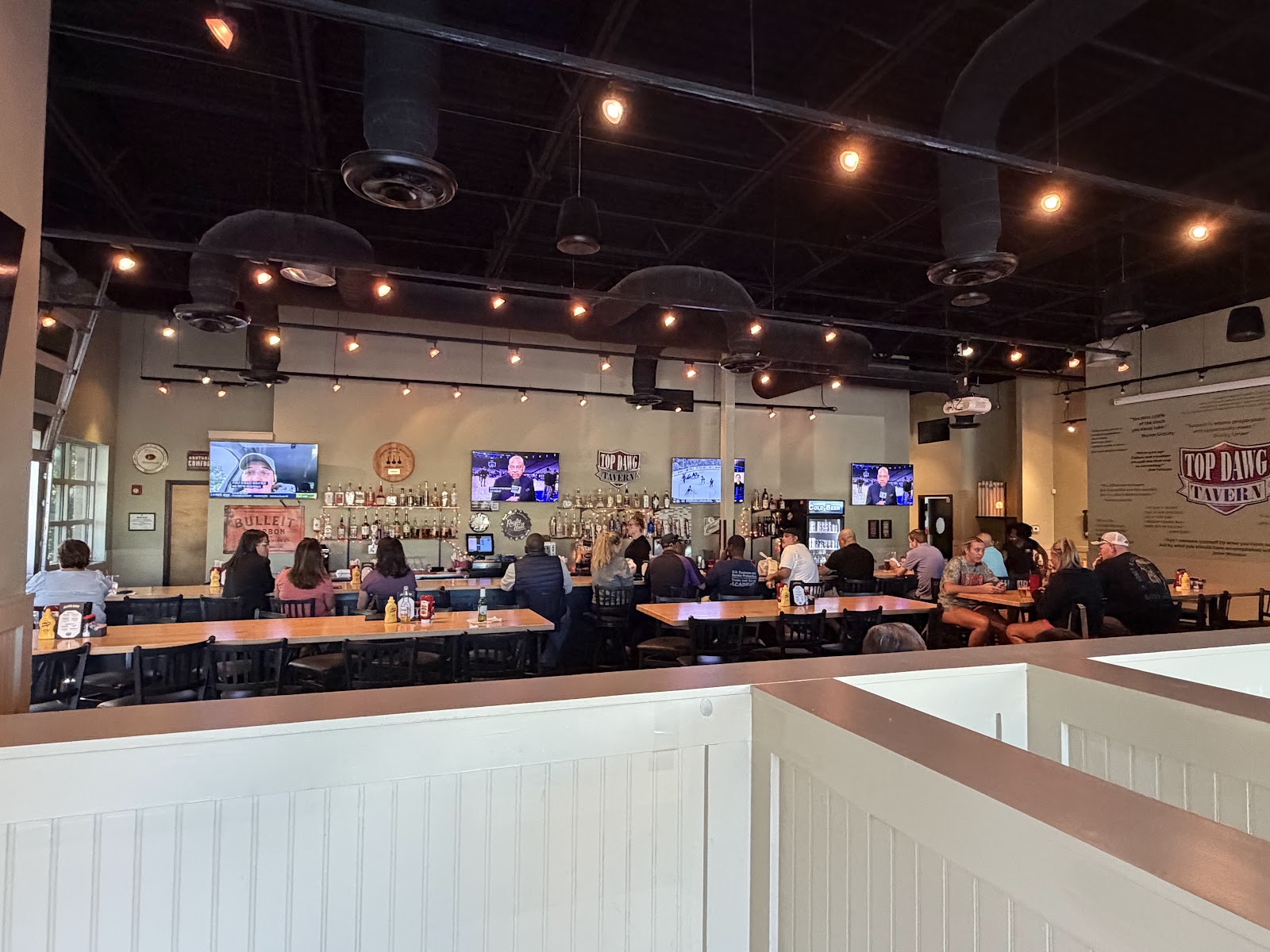 Top Dawg Tavern - Summerville