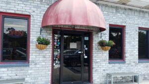 Early Bird Diner from outside