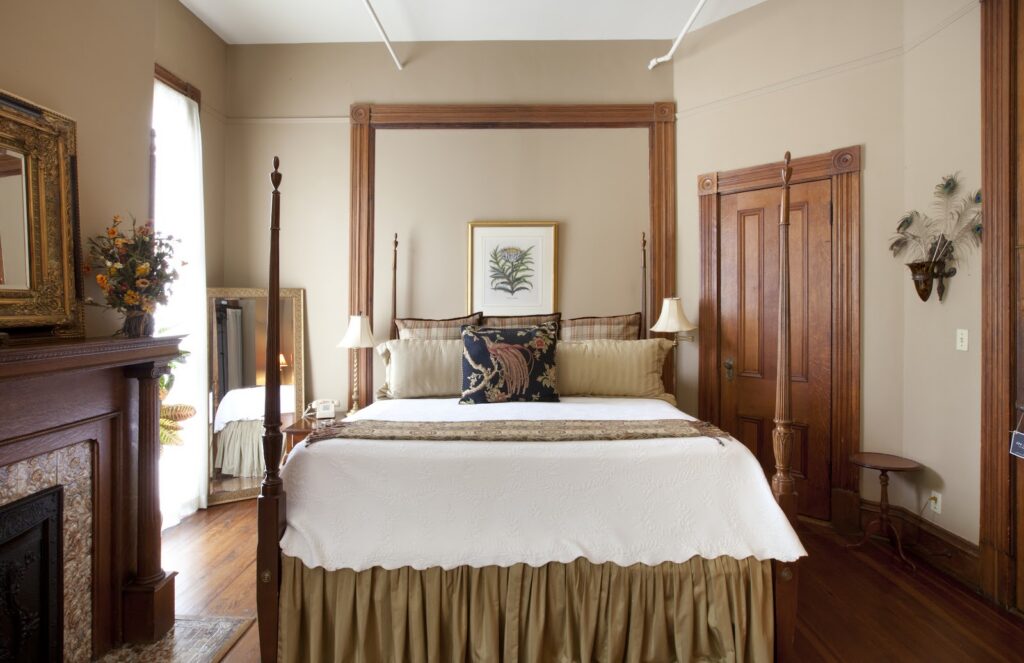 Forsyth Park Inn photo 1 of 4