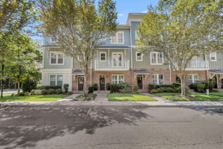 98 Vincent Drive, Mount Pleasant SC 29464
