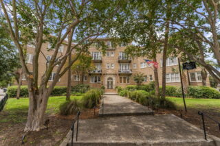 63 Rutledge Avenue Apt 27, Charleston SC 29401