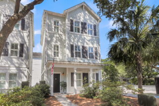 979 Warrick Oaks Lane, Mount Pleasant SC 29464