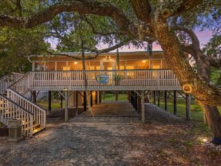 2002 Myrtle Street, Edisto Island SC 29438