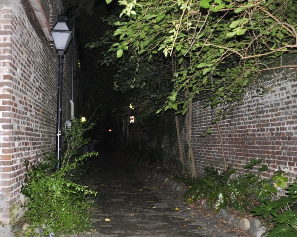 Philadelphia Alley at night