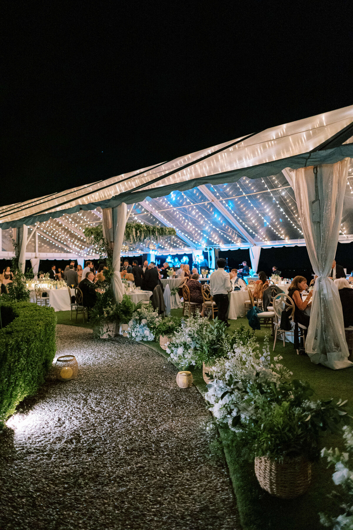 Ashly McCoy-Wedding Photographer — work sample 3