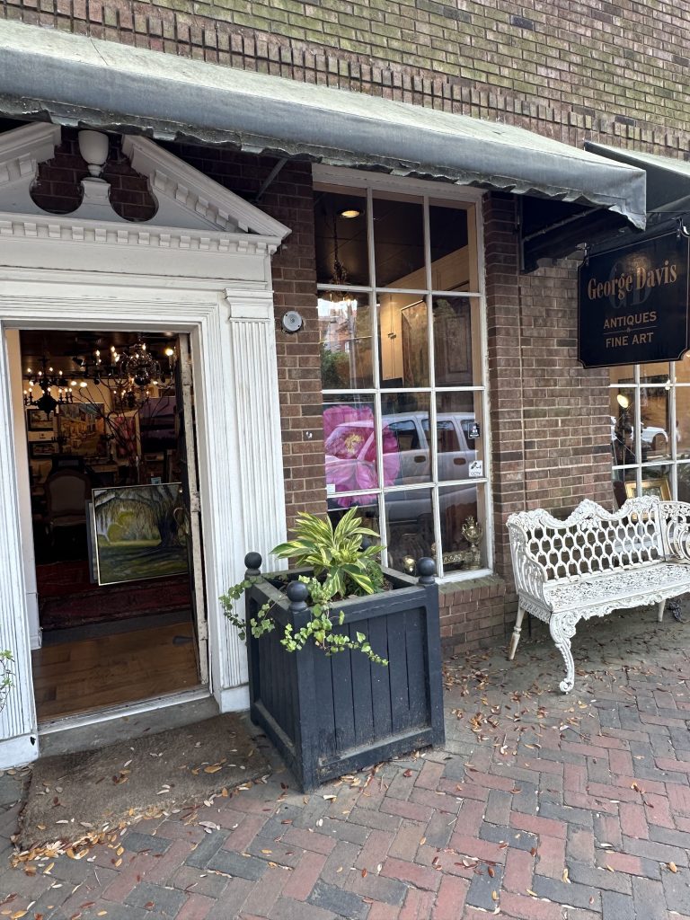 George Davis Art & Antiques Gallery