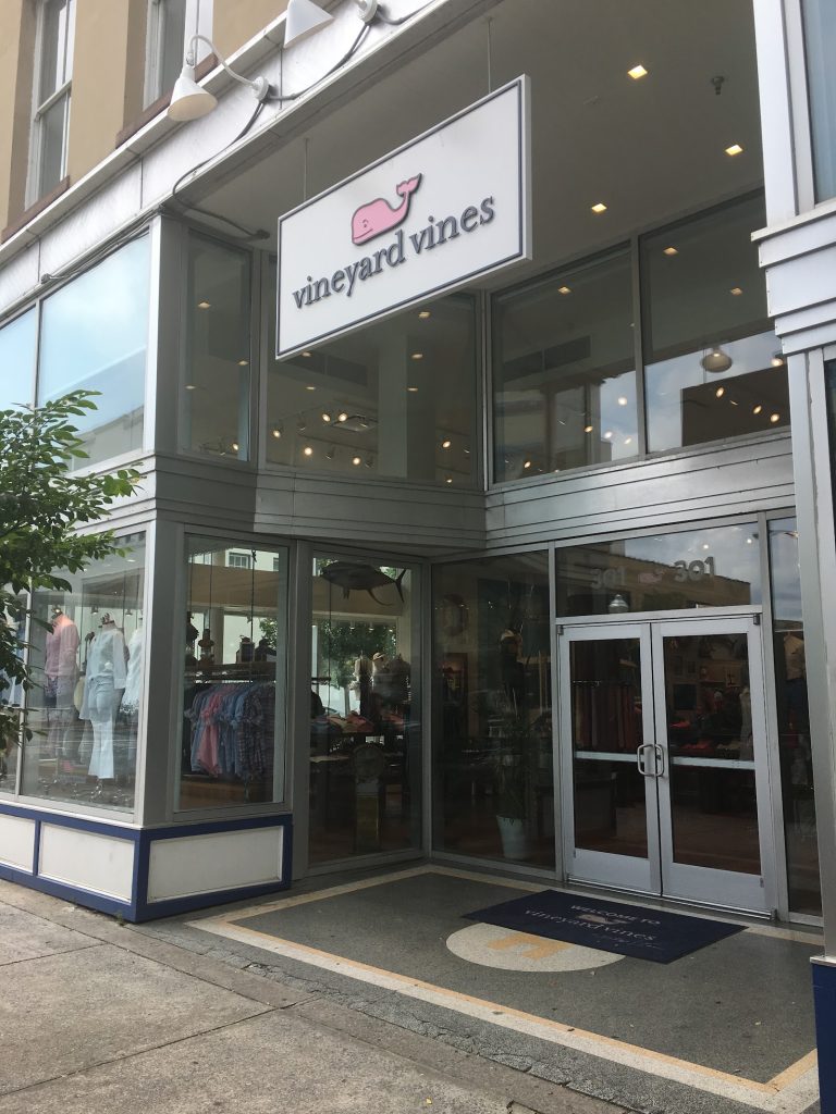 vineyard vines