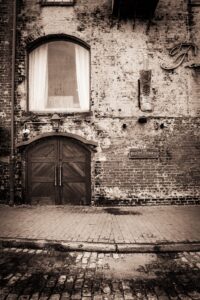 The Bootlegger Savannah Speakeasy from outside