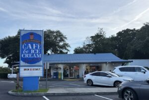 Ye Ole Fashioned Ice Cream & Sandwich Cafe- Mt. Pleasant from outside